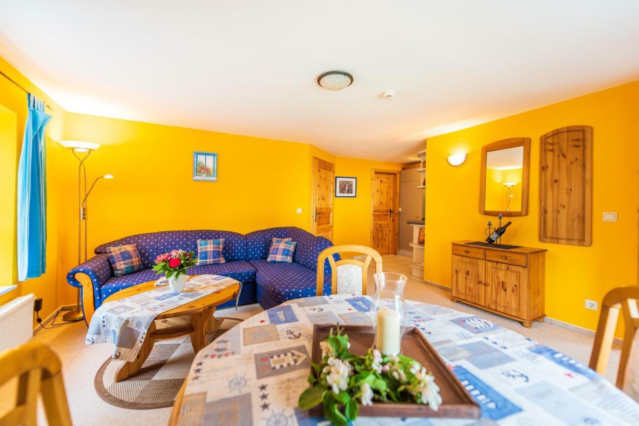 Landhaus Lorenz Middelhagen Bagian luar foto